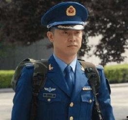 男明星军人图片,男明星的军人风采瞬间